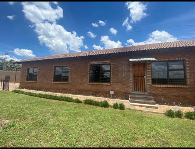 3 BEDROOM PROPERTY TO RENT IN RASLOUW